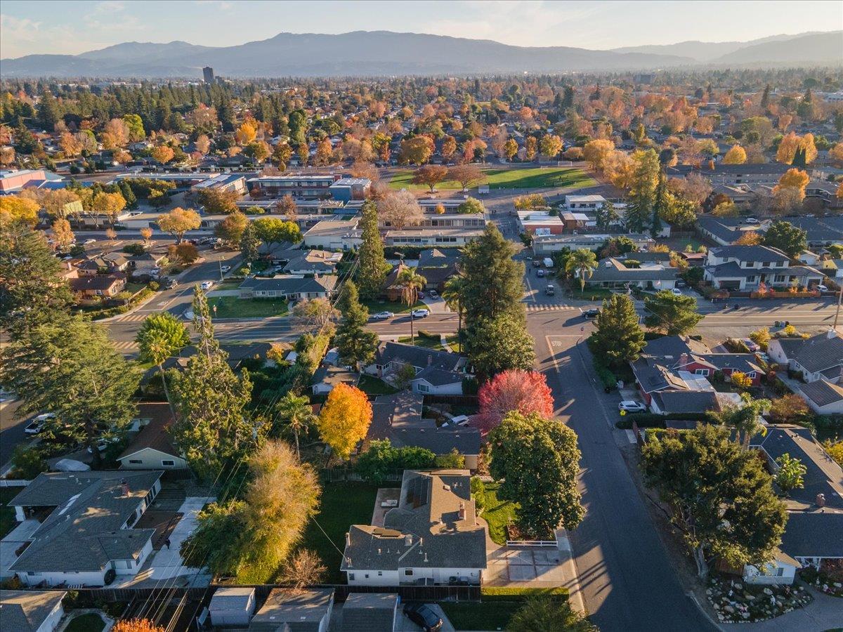 970 S Baywood Avenue