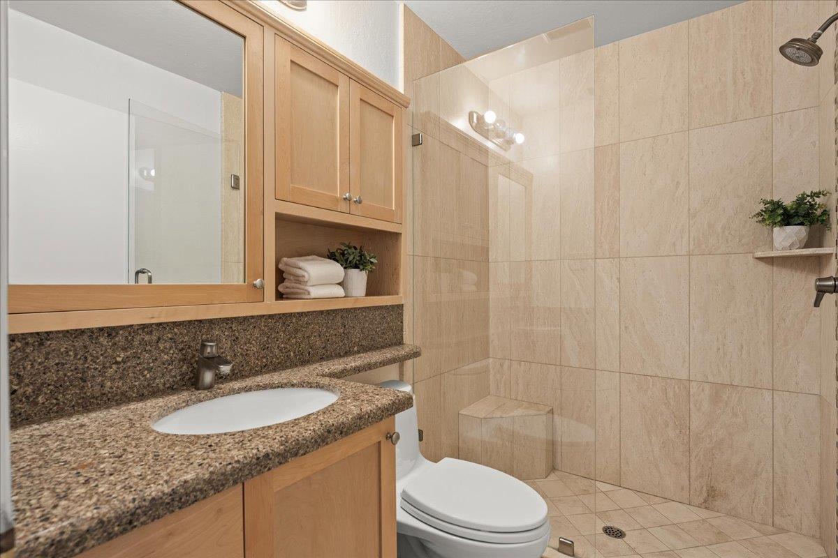 970 S Baywood Avenue