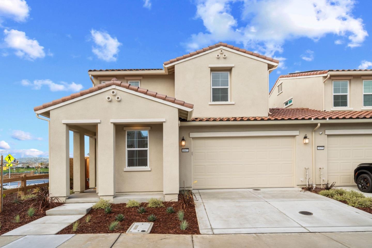 1647 Greeley WAY