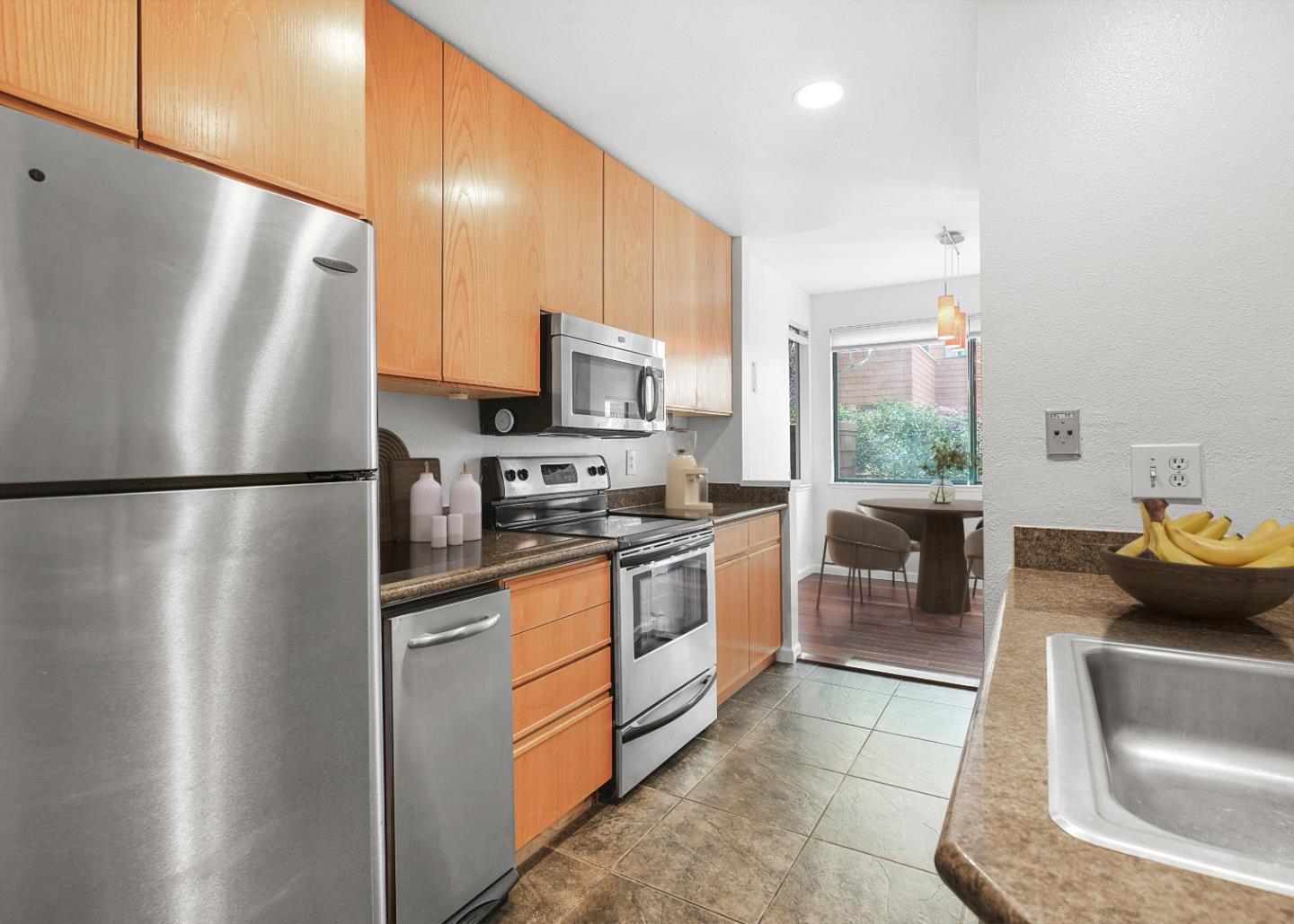 4250 El Camino Real B118