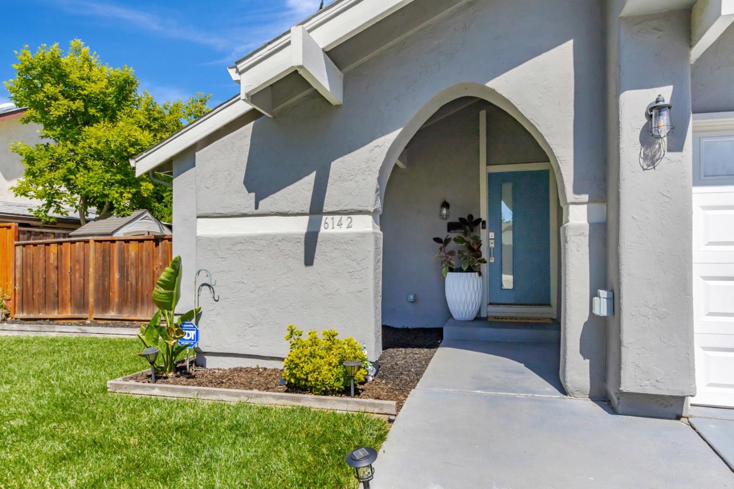 6142 Springer WAY