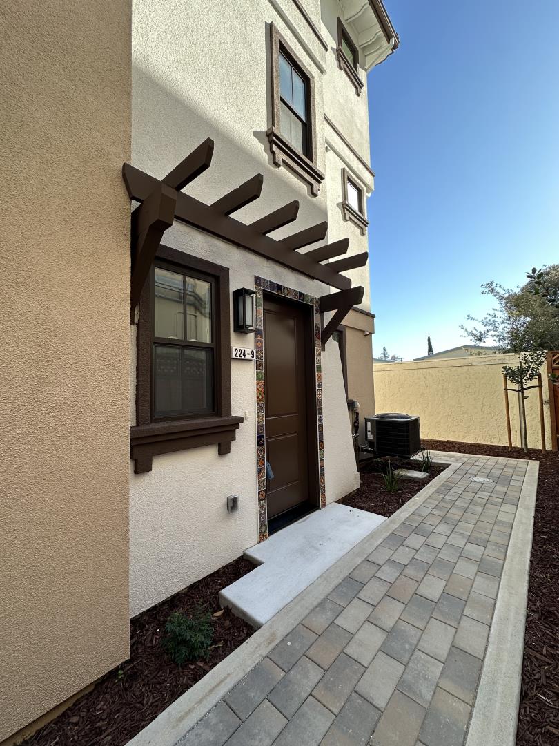 224 Carroll ST 9