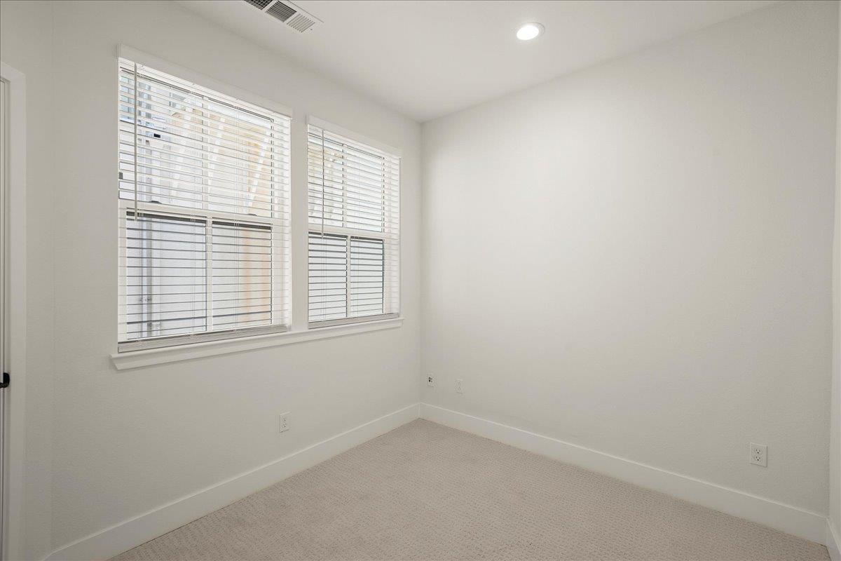 224 Carroll ST 8