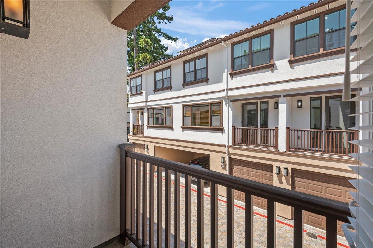 224 Carroll ST 8
