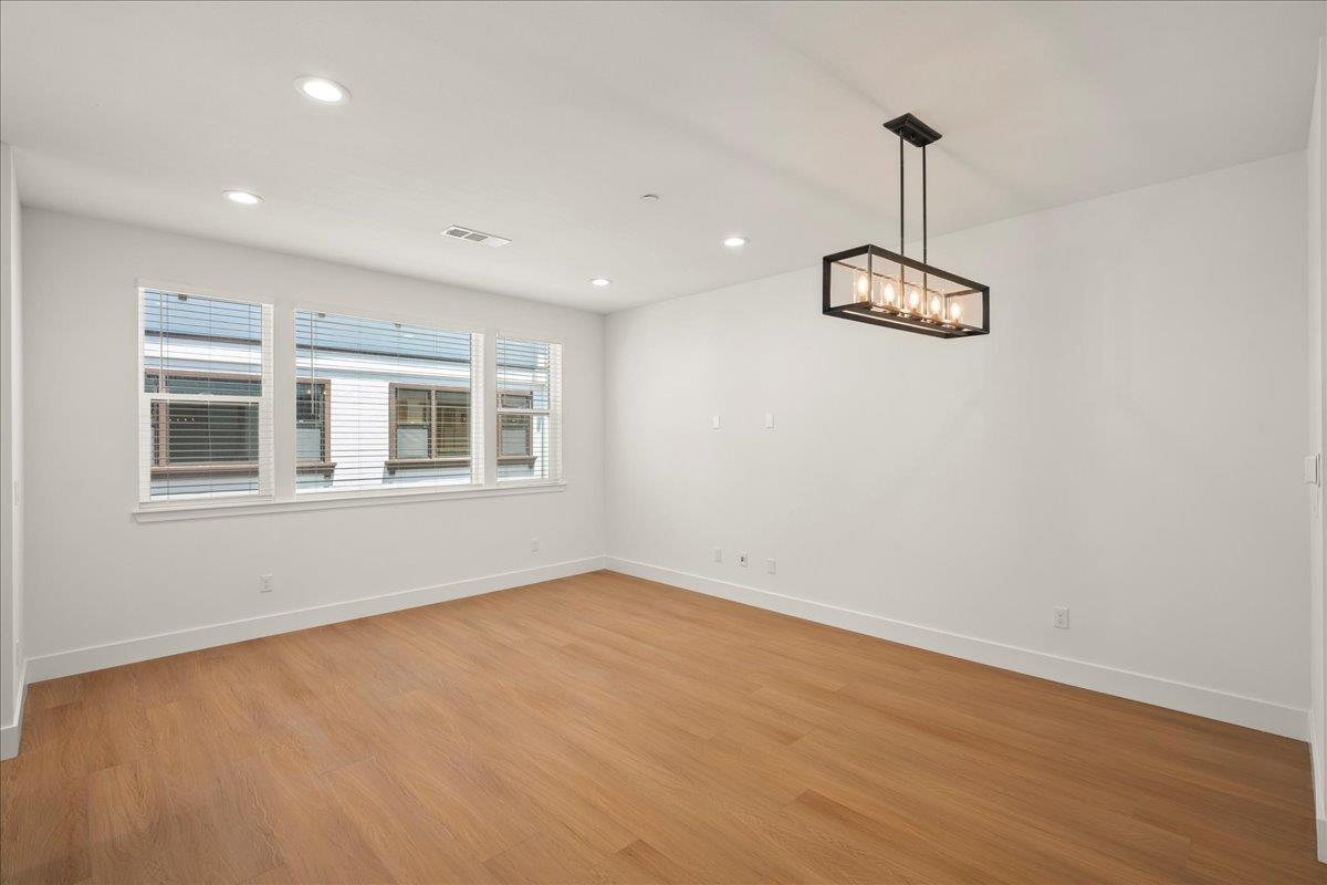224 Carroll ST 6