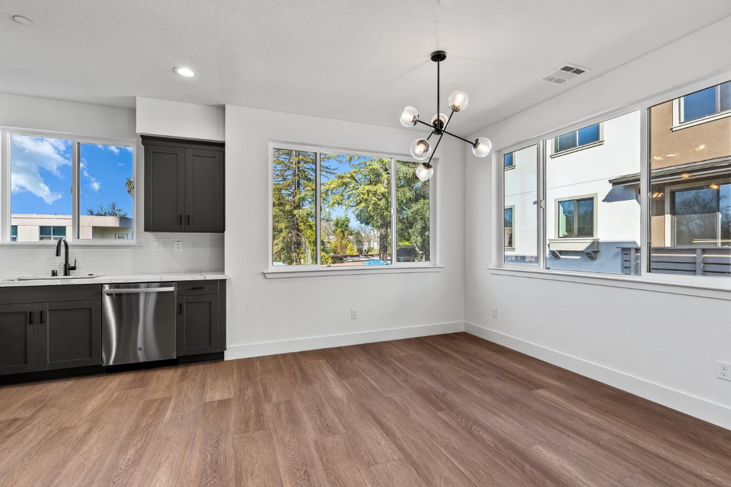 939 Woodside Road