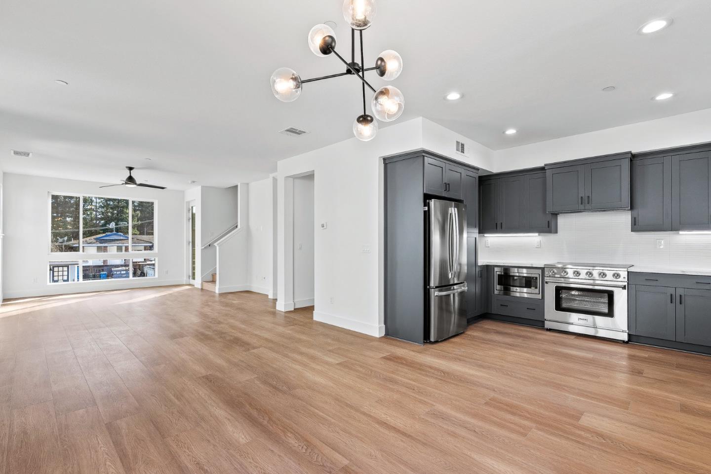 939 Woodside Road