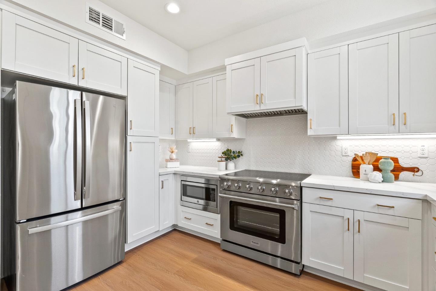 931 Woodside Road