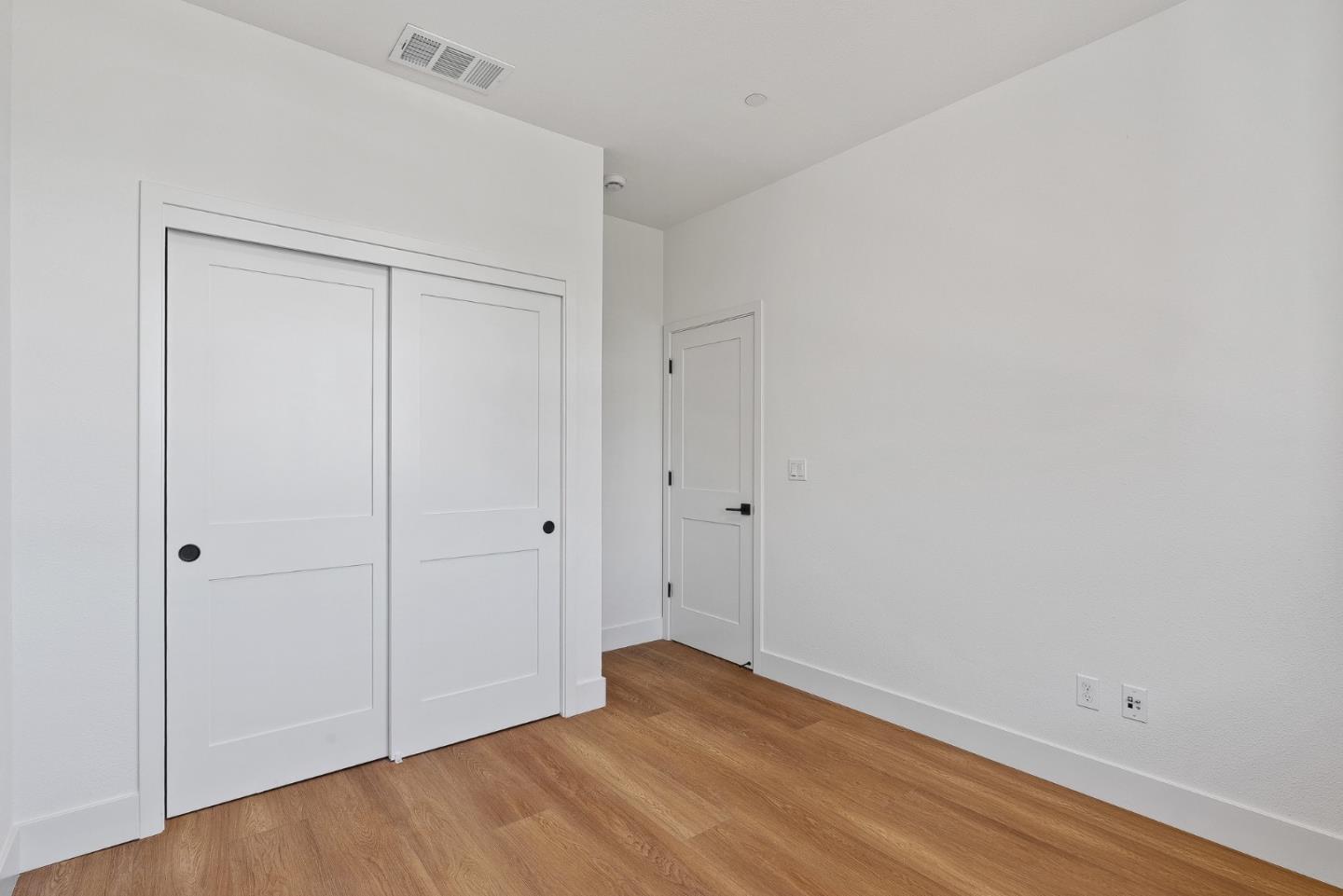935 Woodside Road
