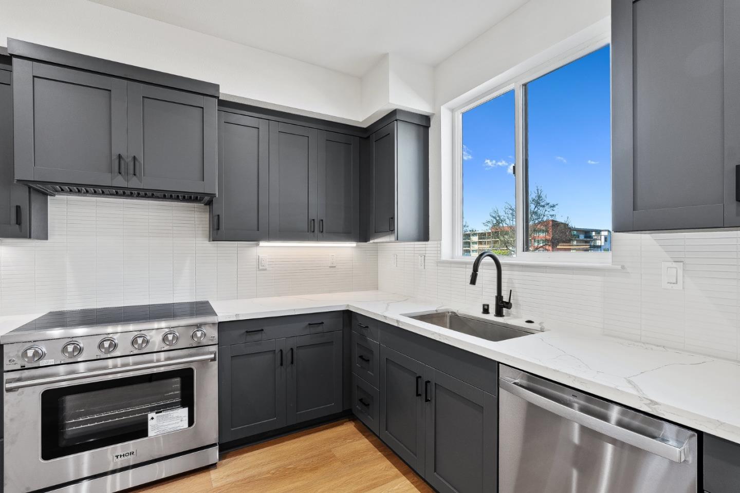 935 Woodside Road