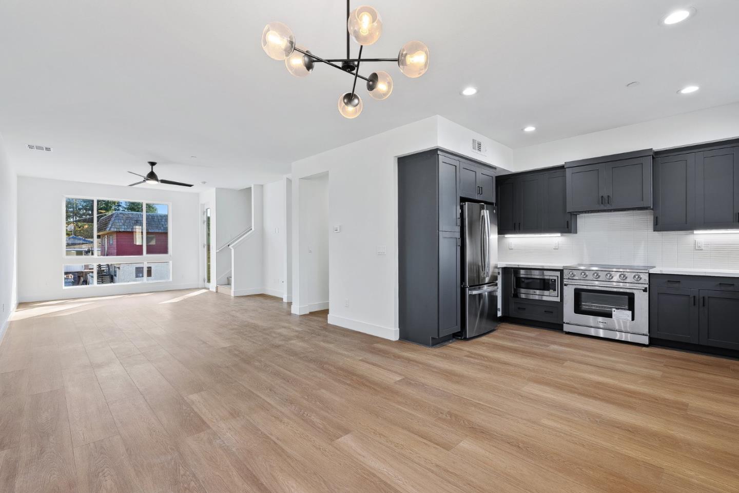 935 Woodside Road