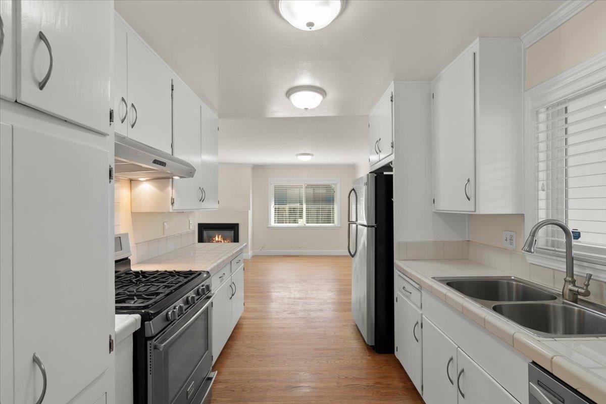 495 Giannini Drive