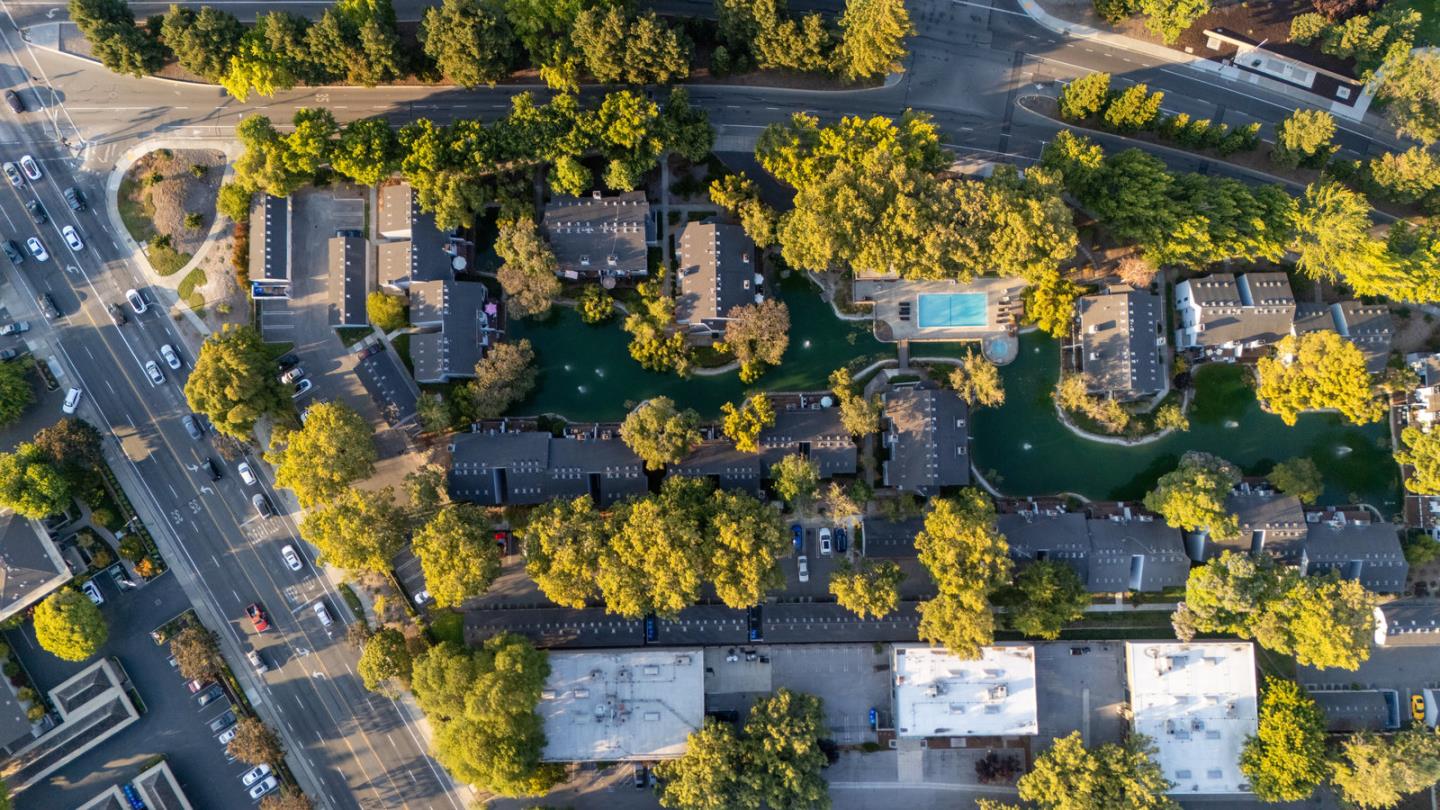 905 West Middlefield Road 974