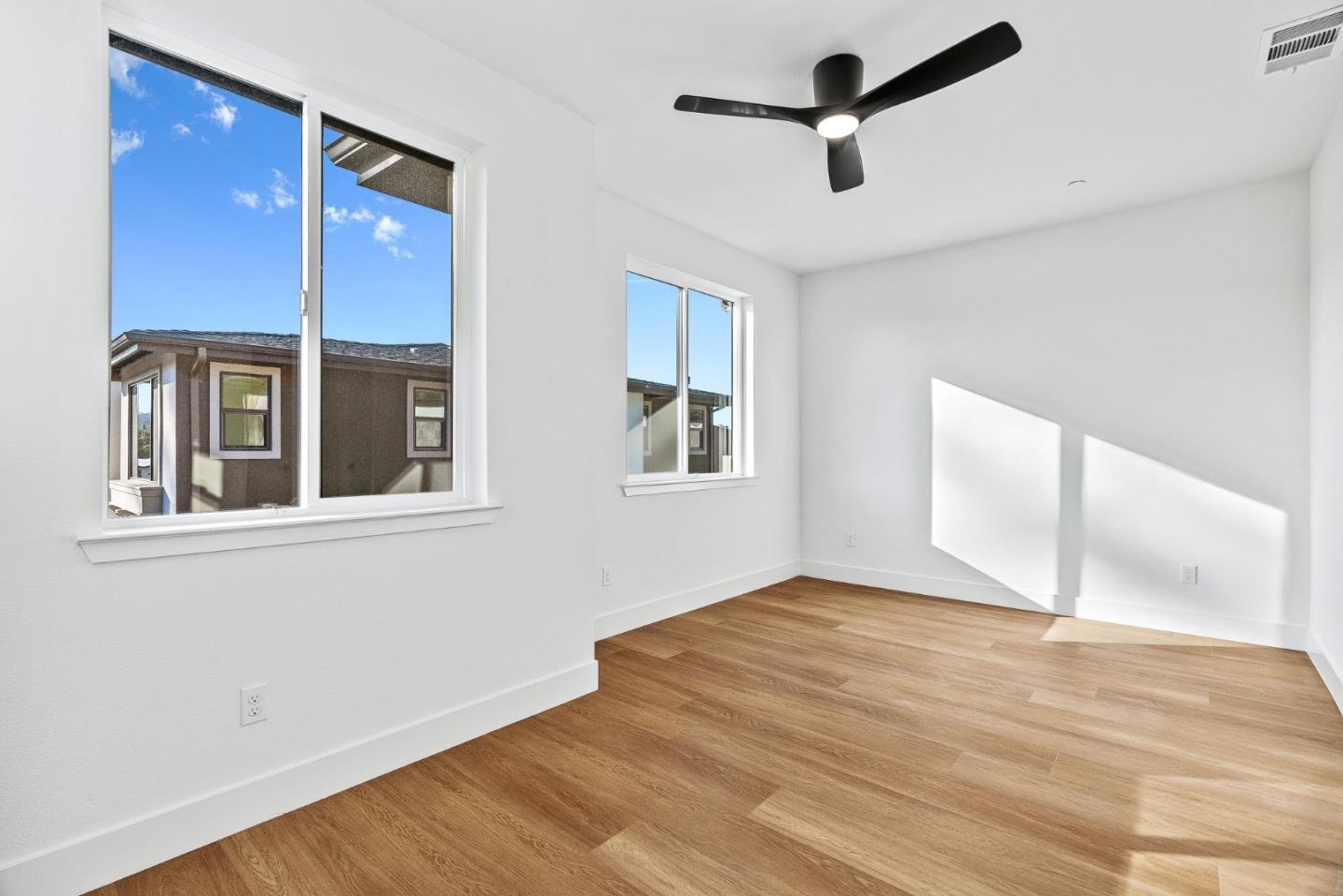 955 Woodside Road