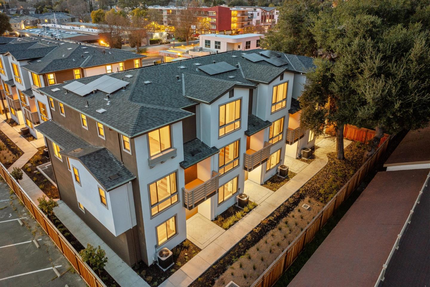 955 Woodside Road