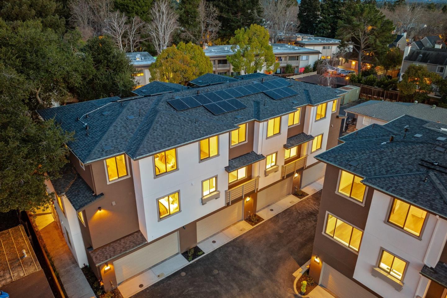 955 Woodside Road