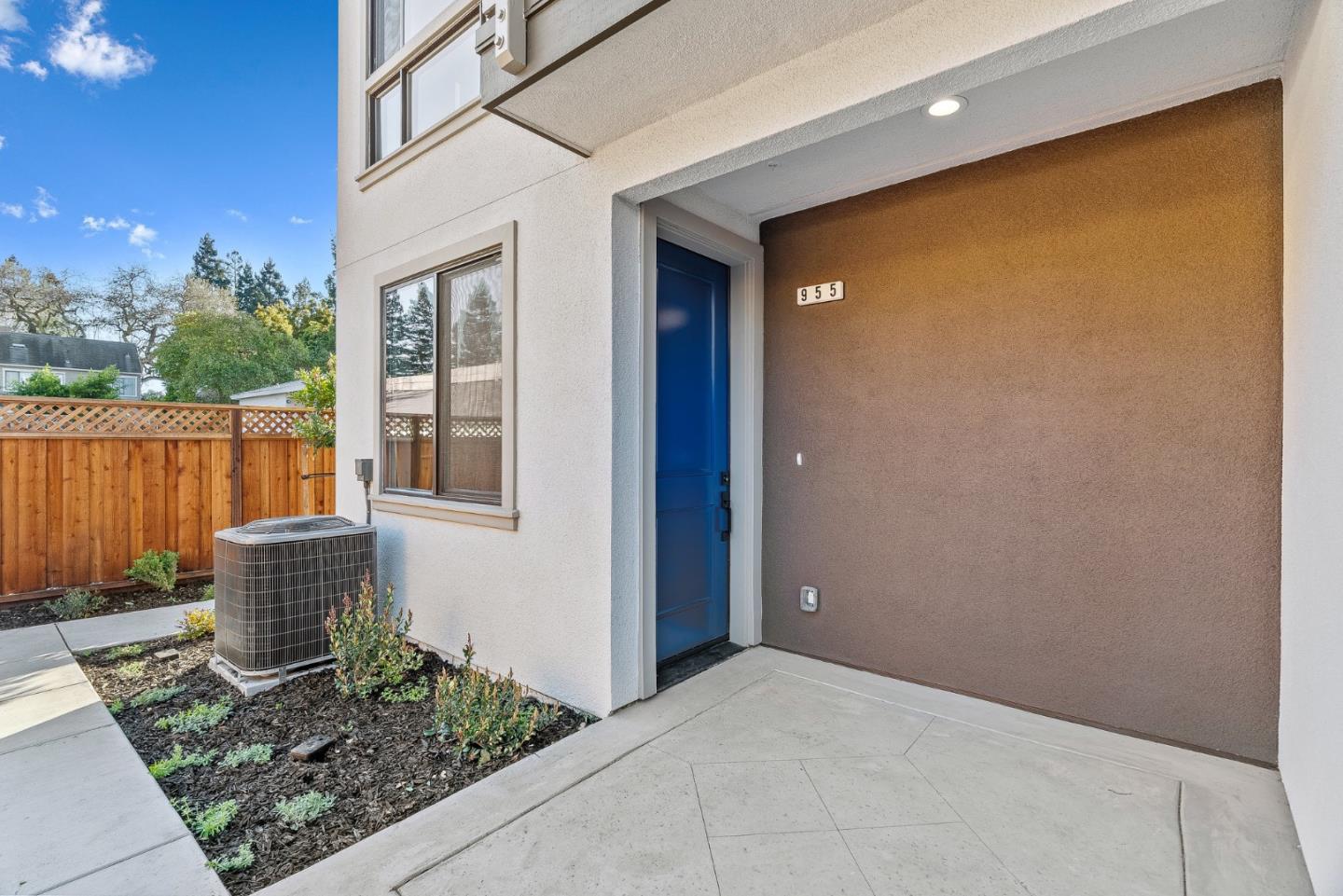 955 Woodside Road