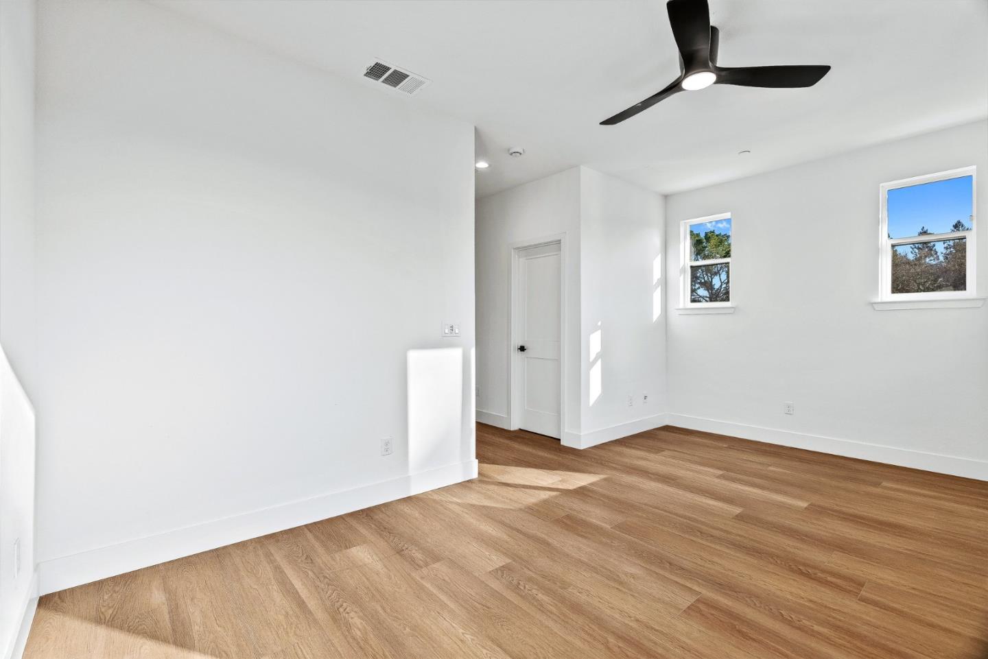 955 Woodside Road