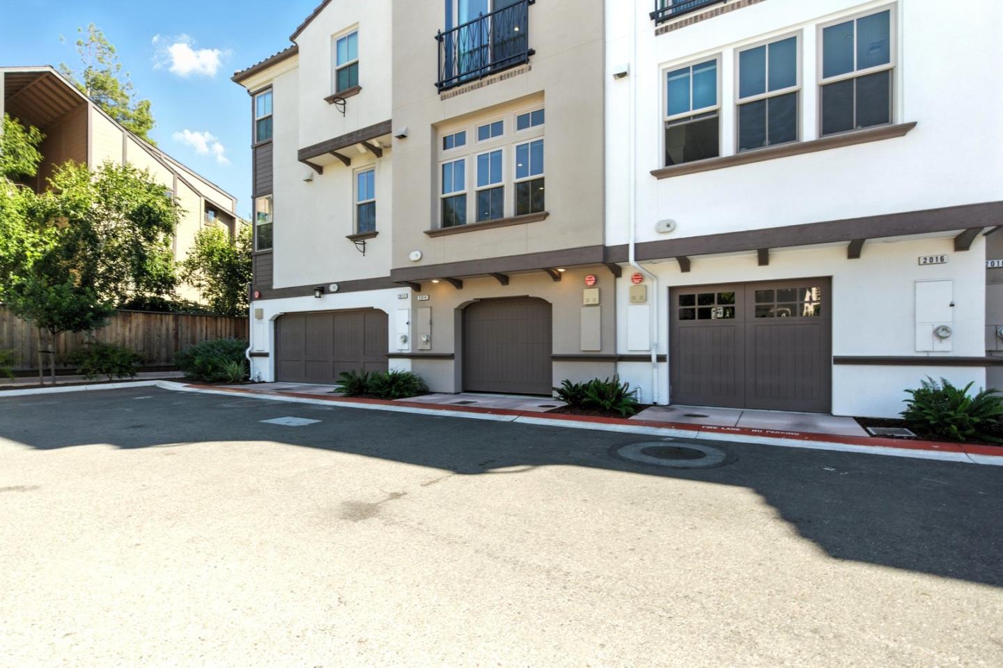 2014 West Middlefield Road