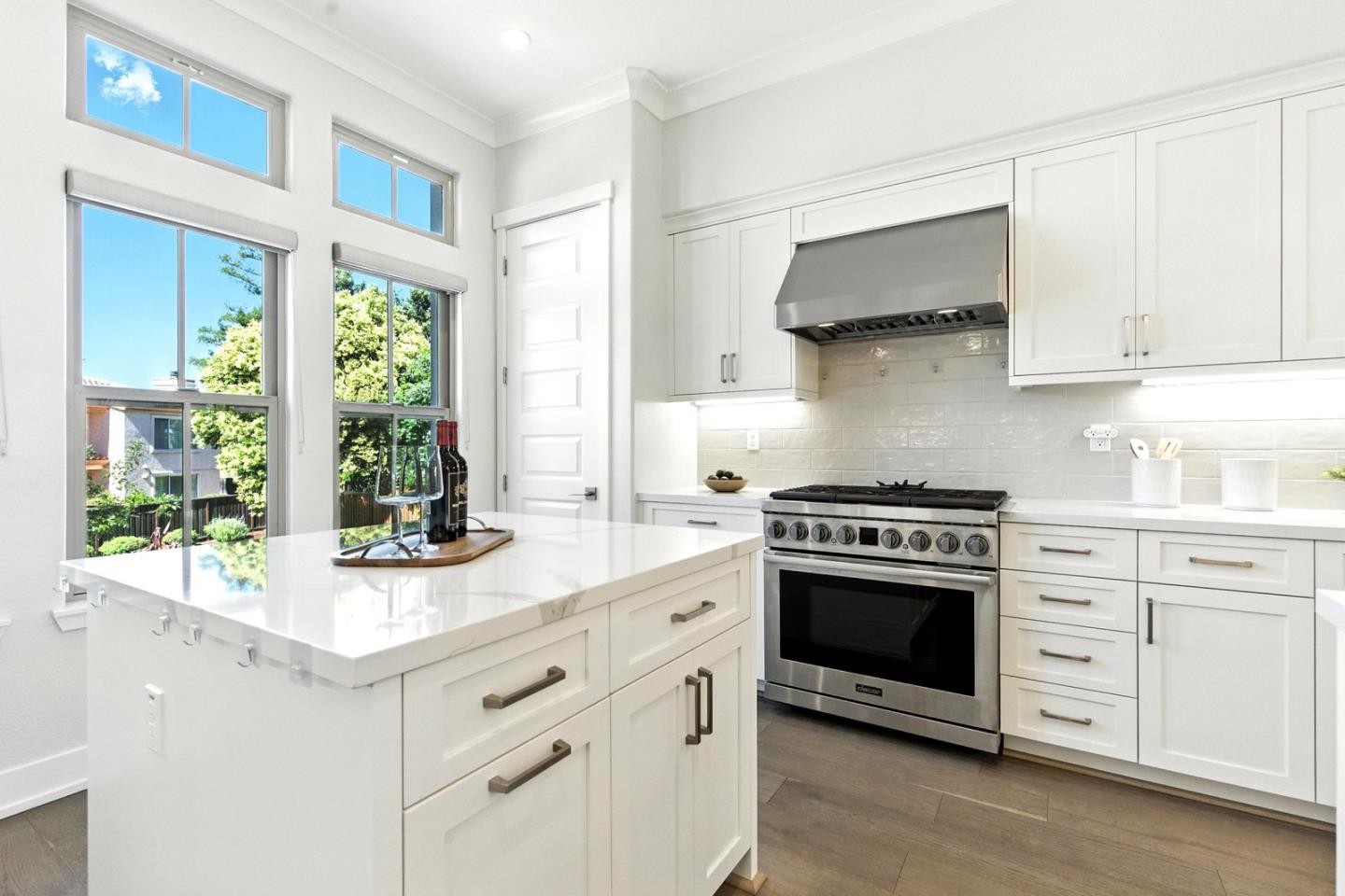 2014 West Middlefield Road
