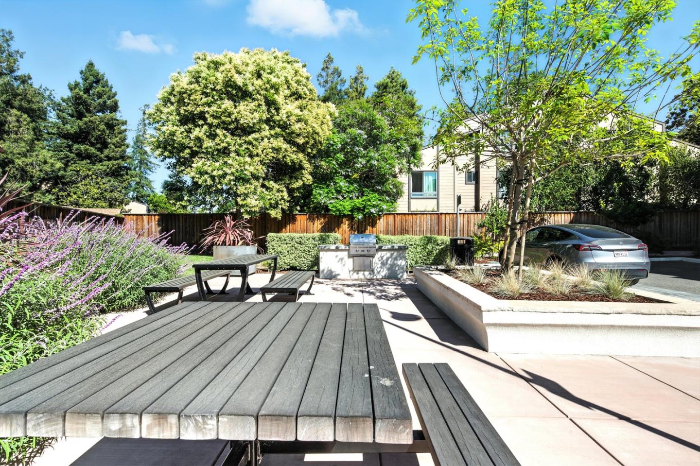 2014 West Middlefield Road