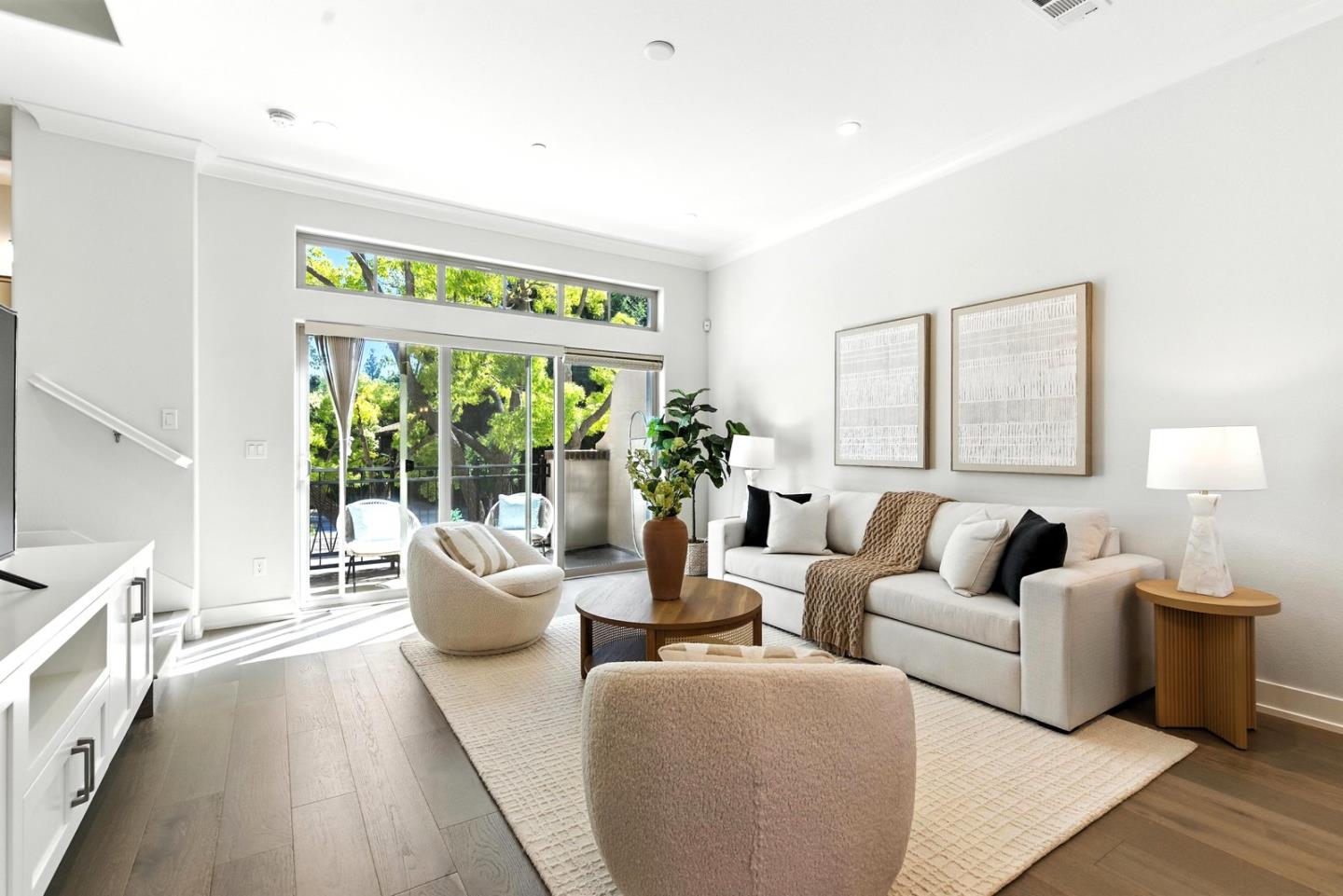 2014 West Middlefield Road