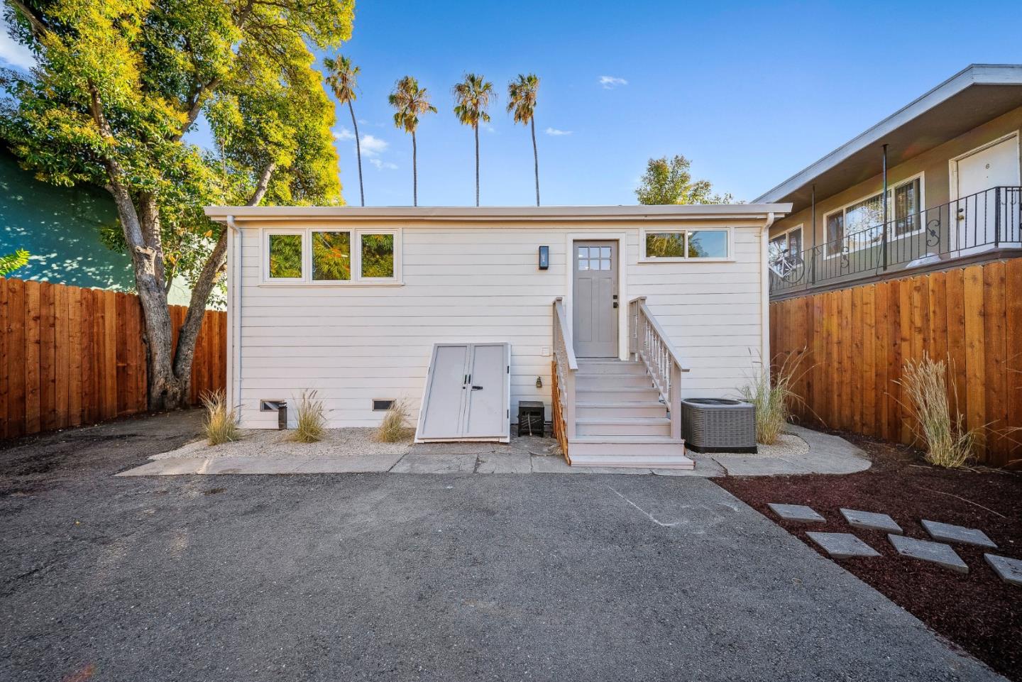 416 South 6th Street