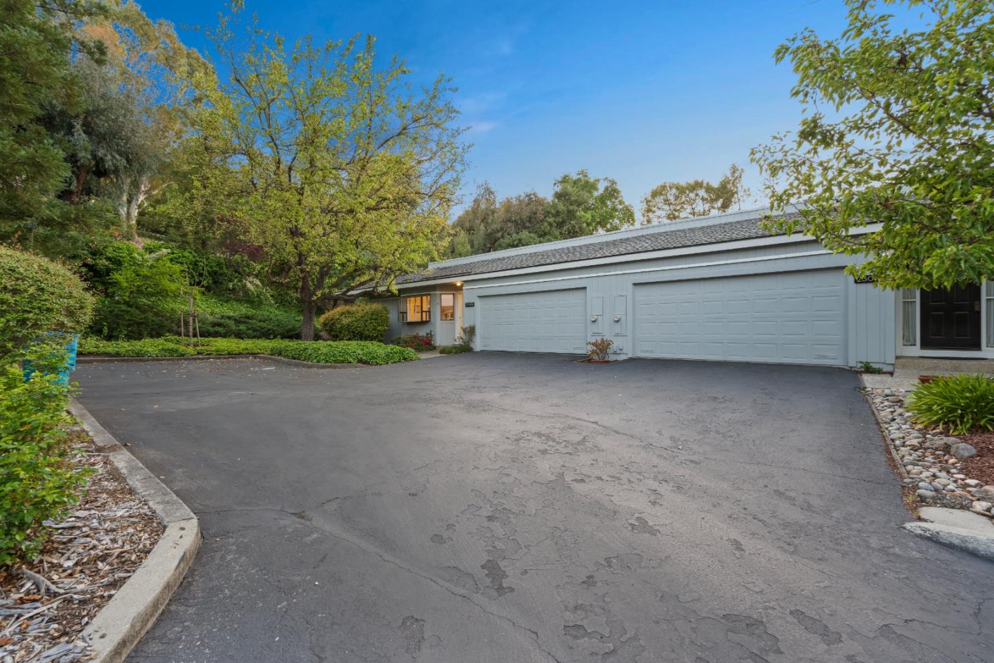 23000 Stonebridge