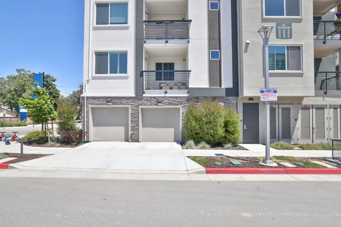 3207 Mallard Court 401