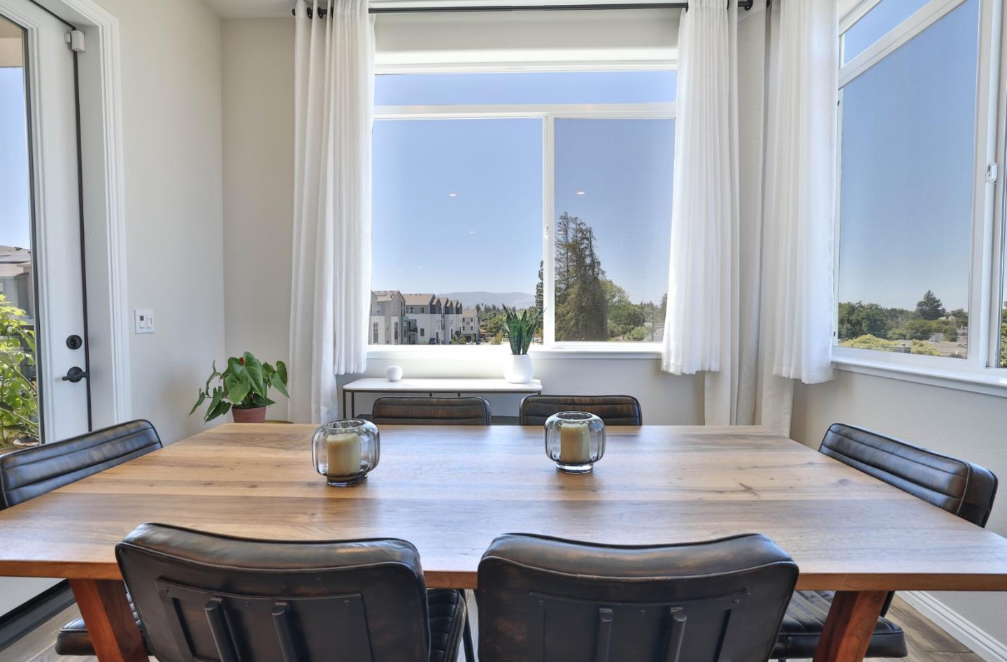 3207 Mallard Court 401