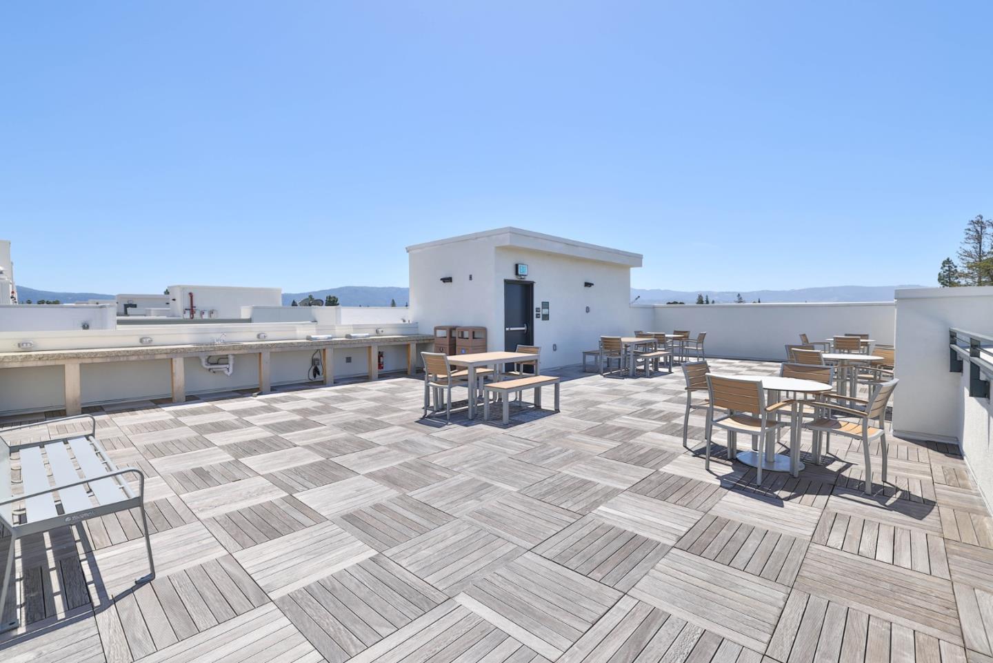 3207 Mallard Court 401