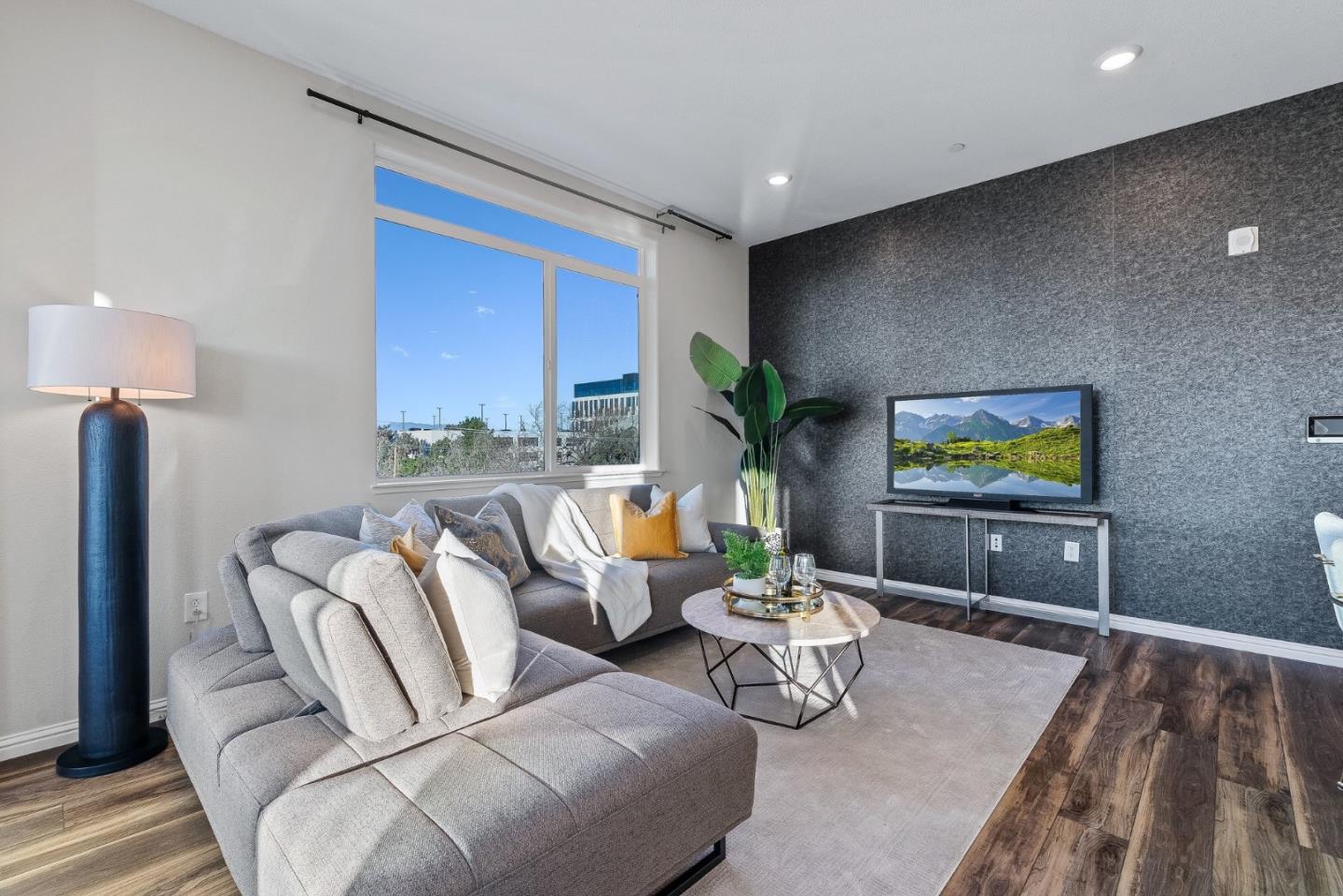 3207 Mallard Court 401