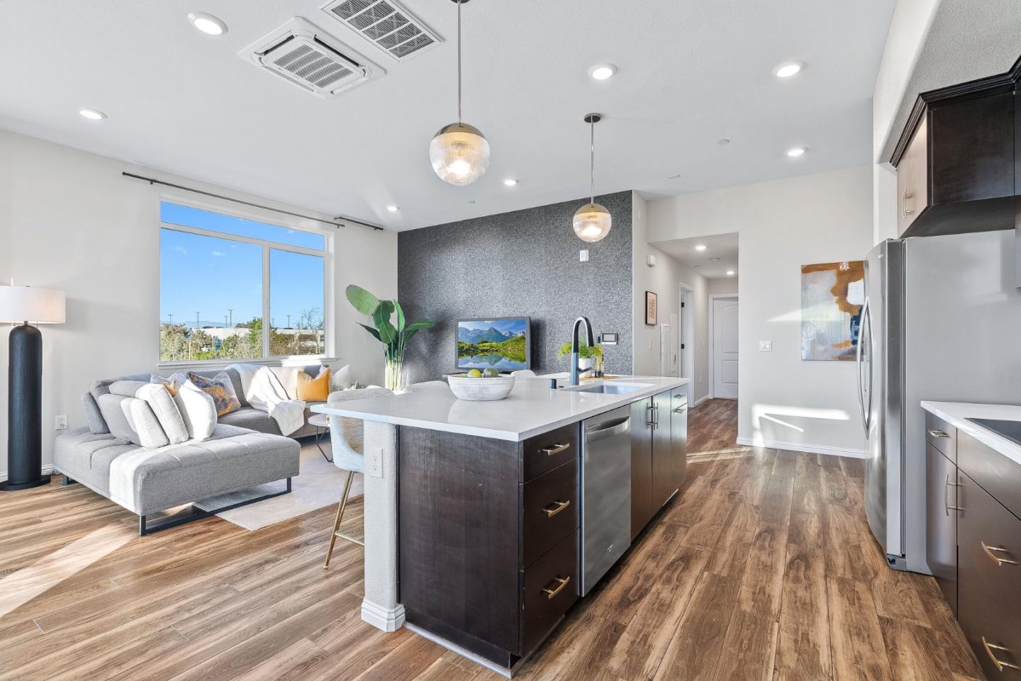 3207 Mallard Court 401