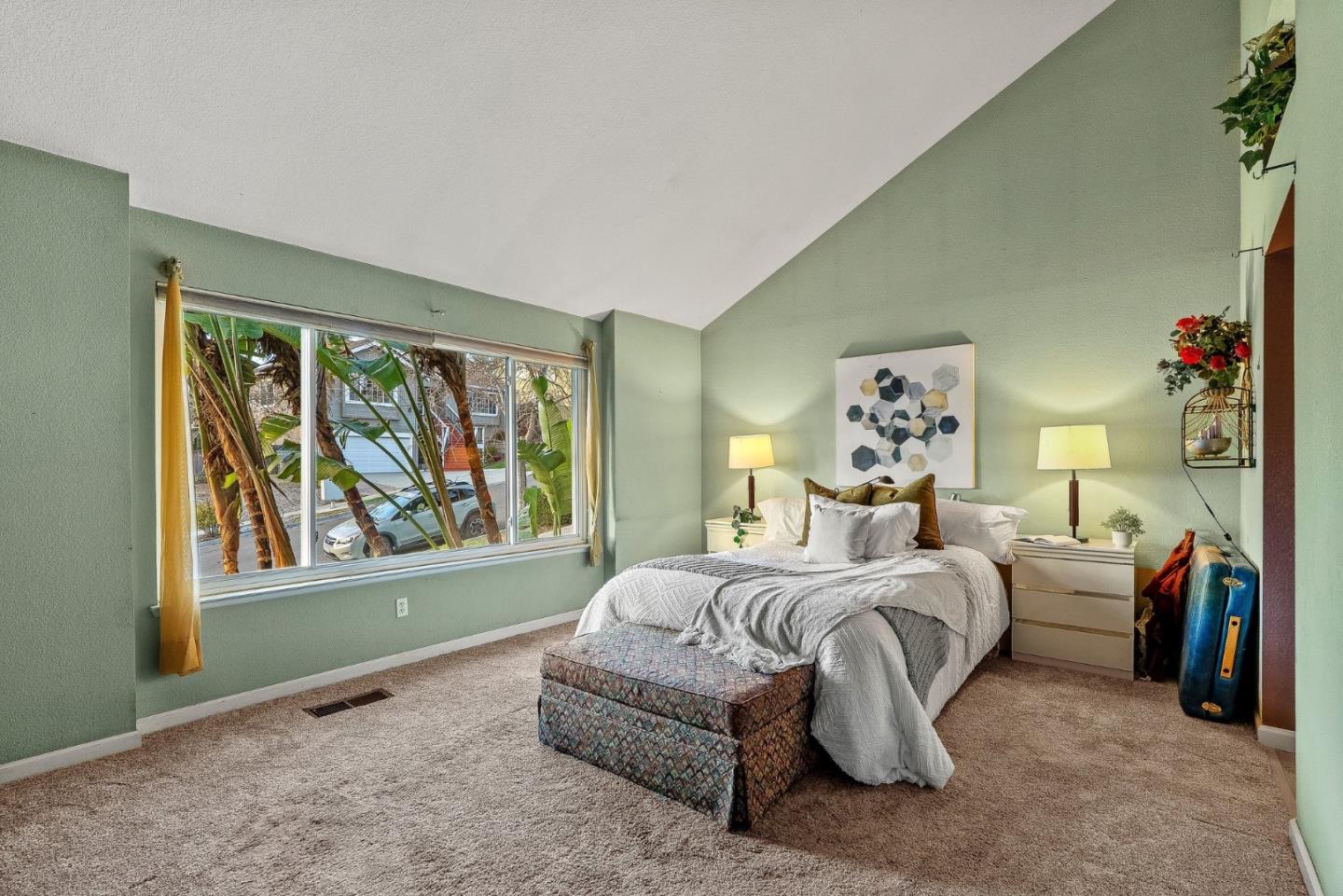 156 Knightshaven Way