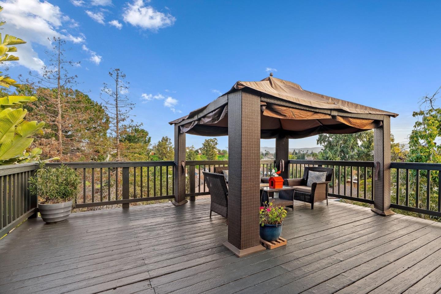 156 Knightshaven Way