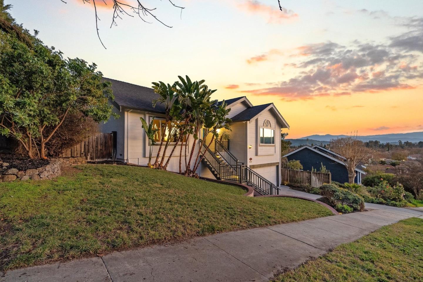 156 Knightshaven Way