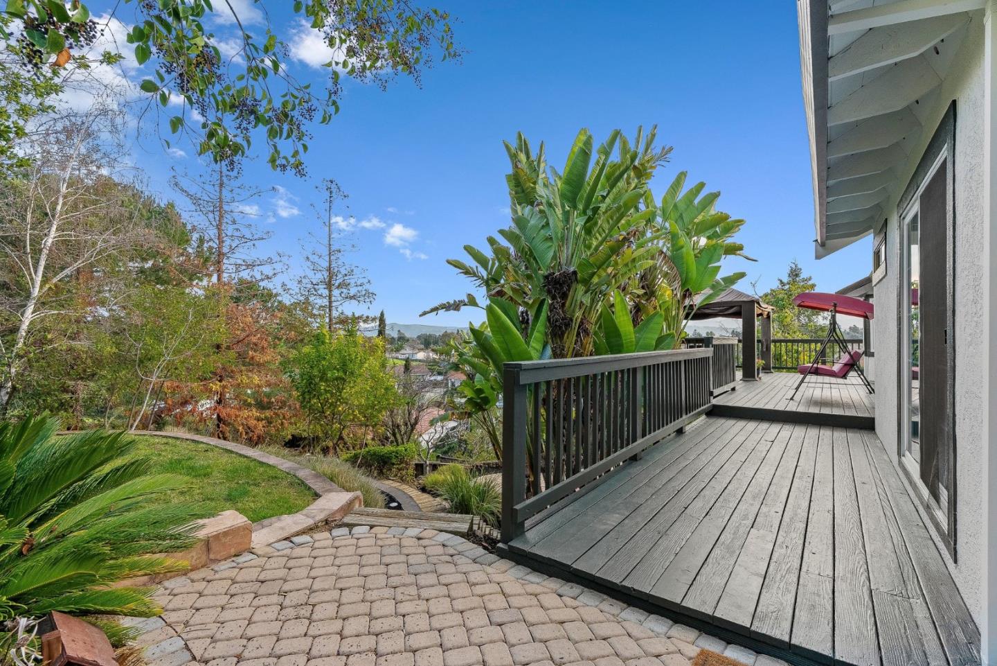 156 Knightshaven Way