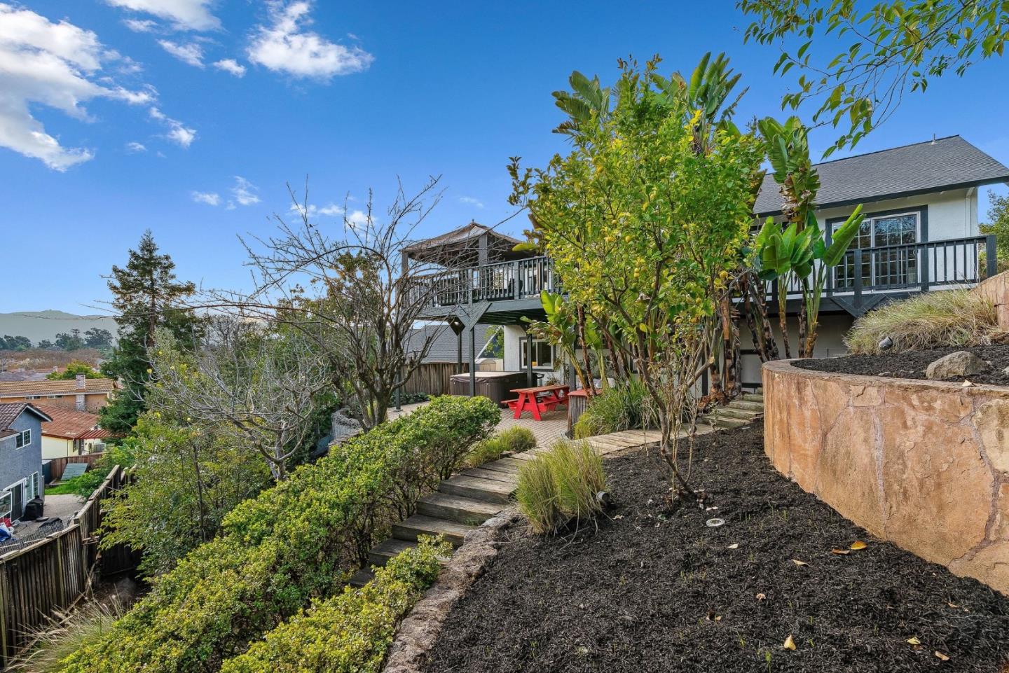 156 Knightshaven Way