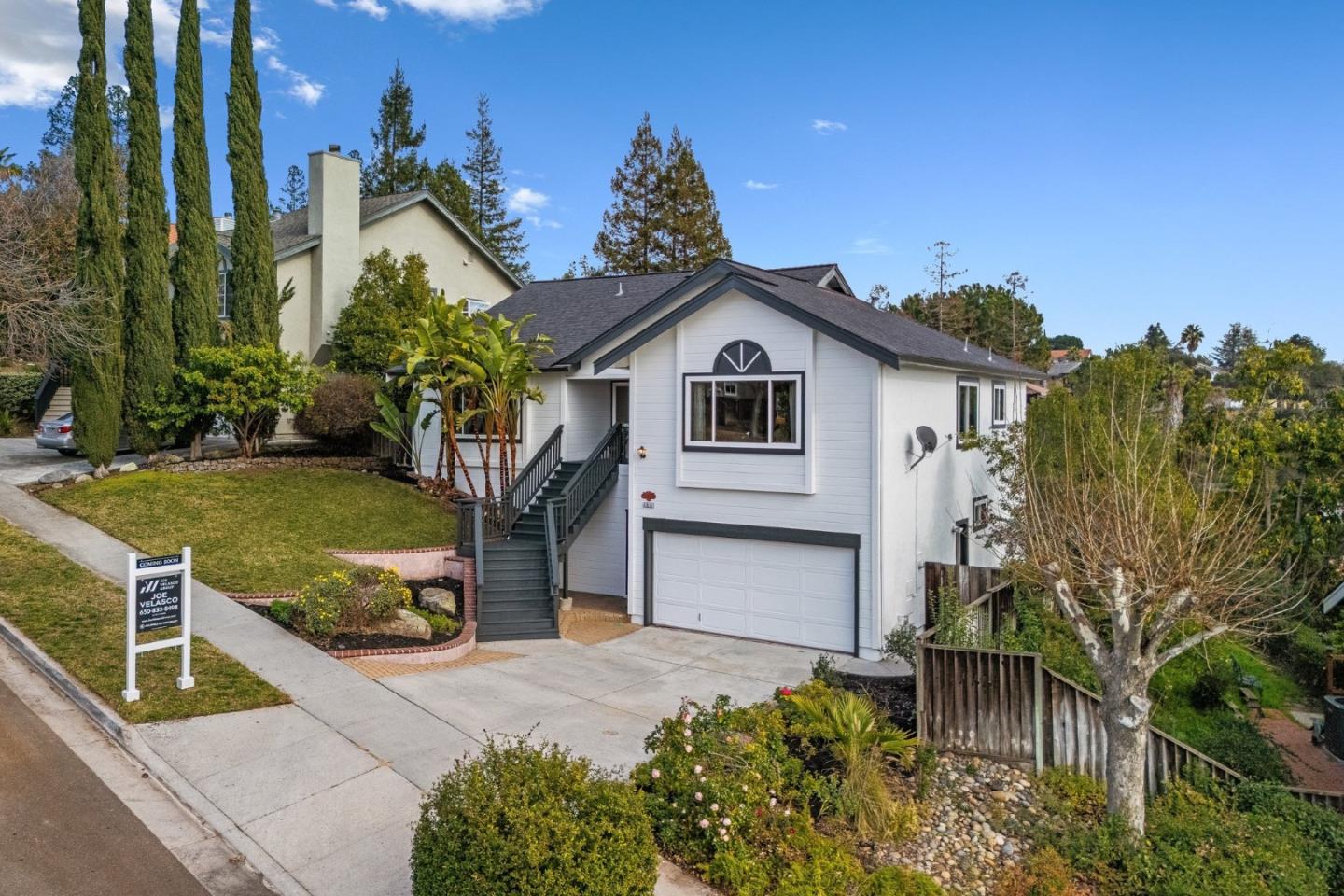 156 Knightshaven Way