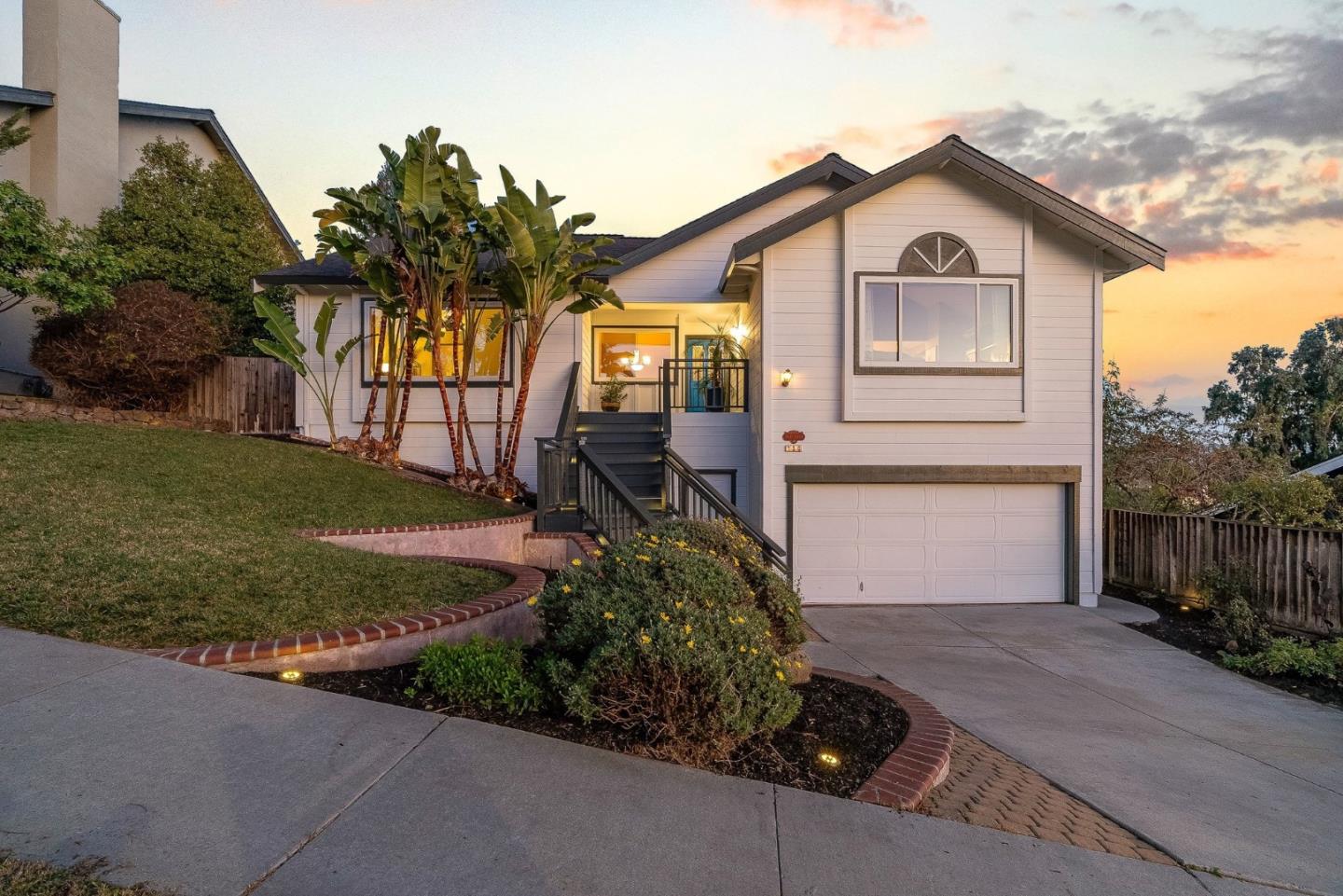 156 Knightshaven Way