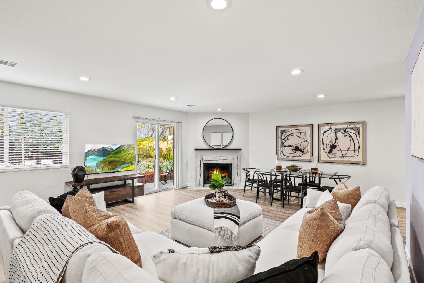 6133 Broadway Avenue