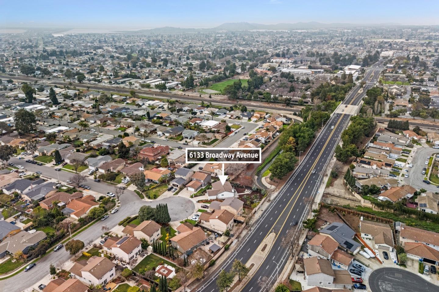 6133 Broadway Avenue