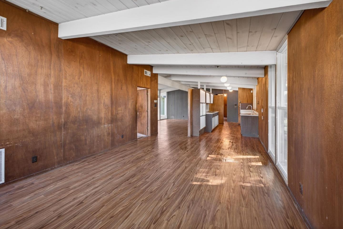 1936 Edgewood Drive