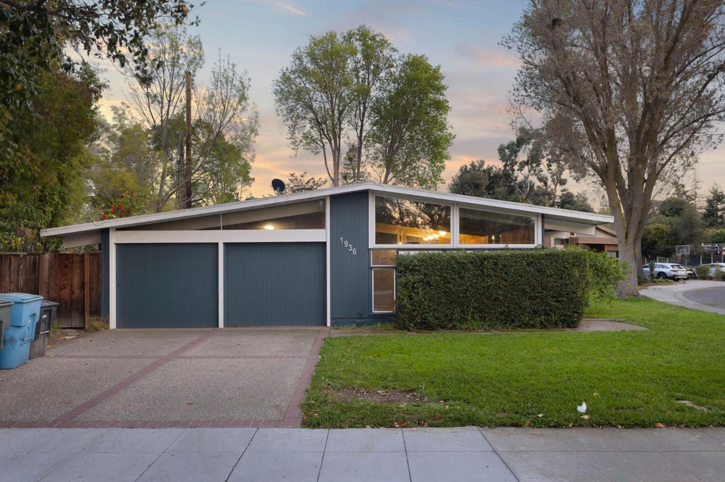 1936 Edgewood Drive
