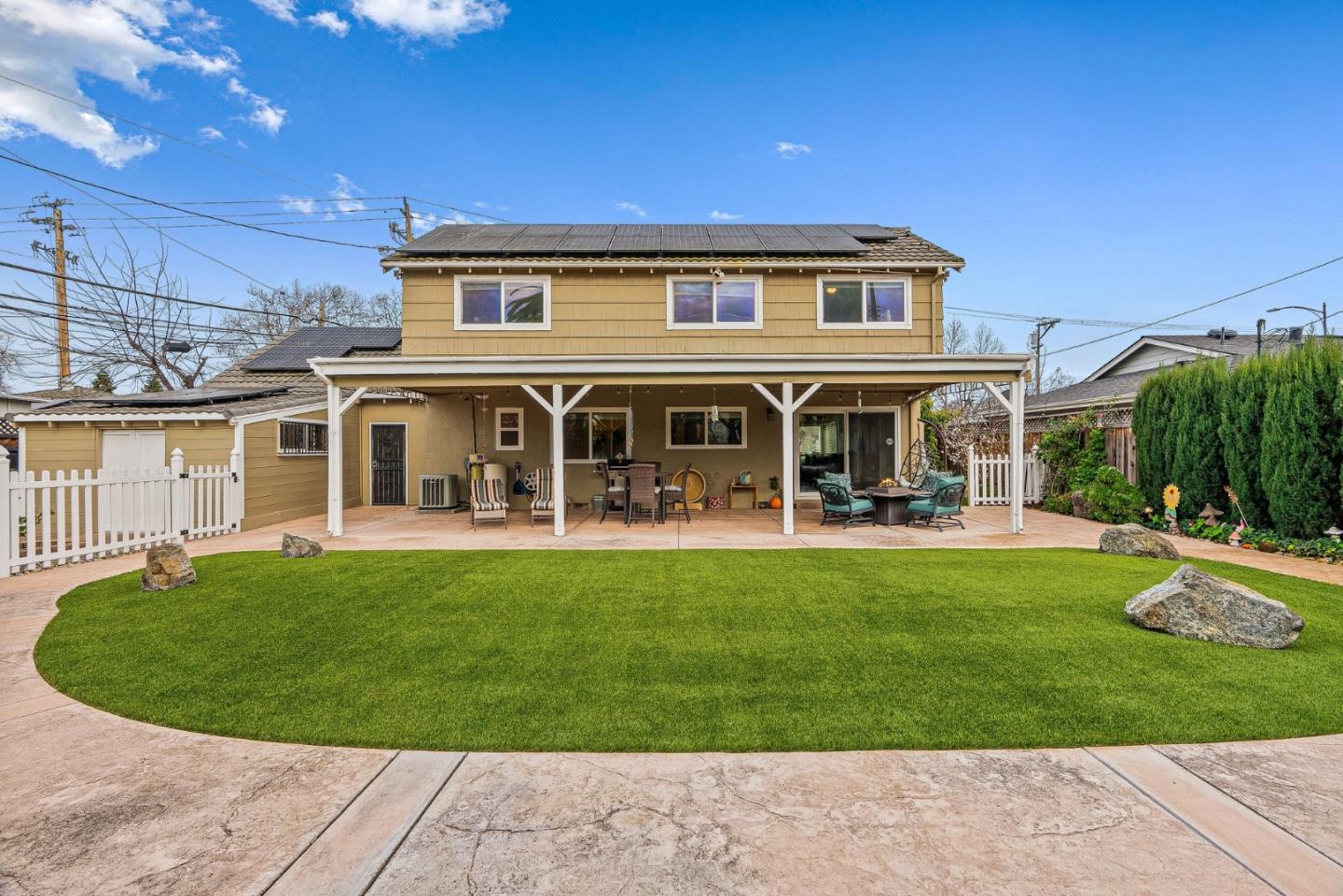 1751 Meridian Avenue