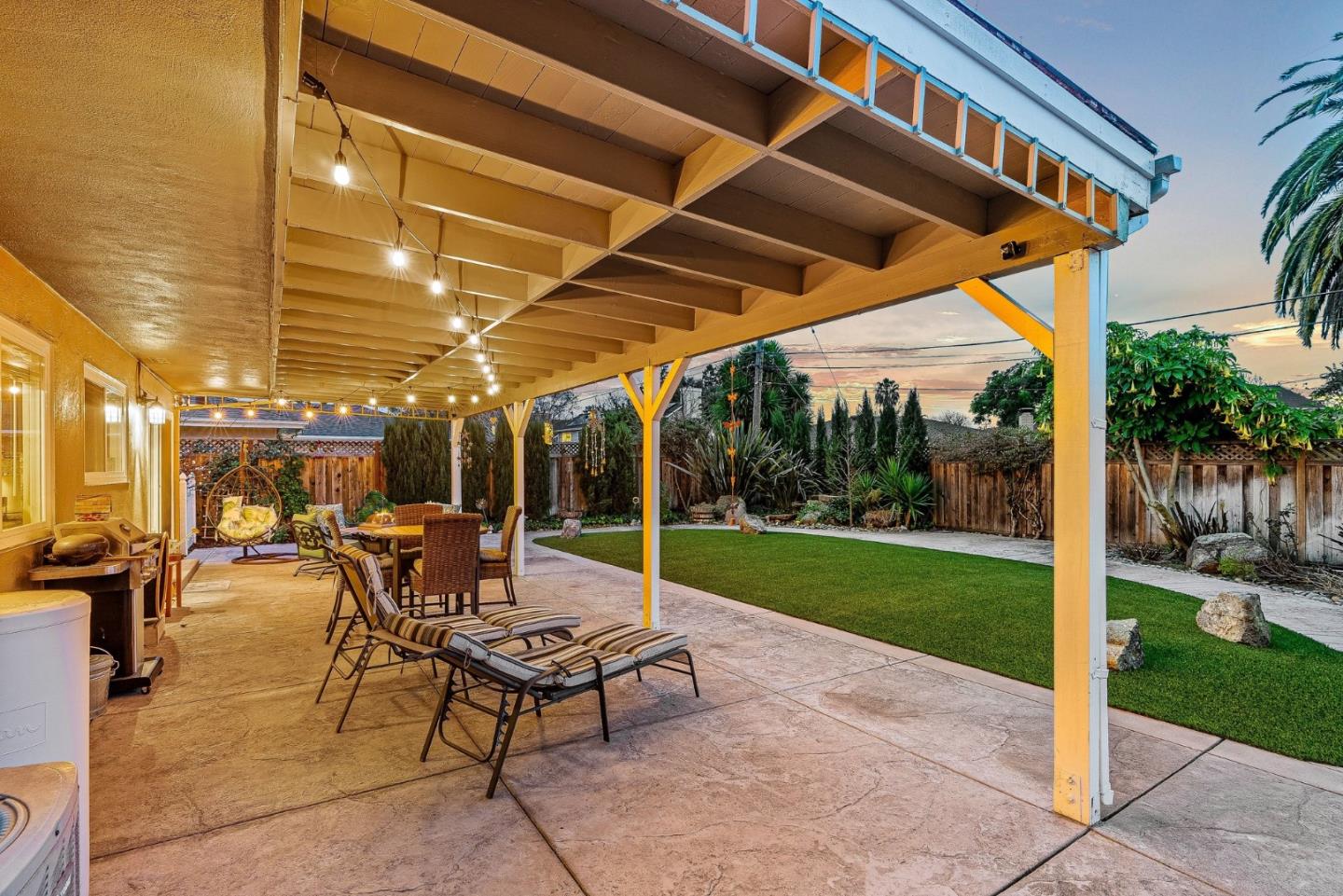 1751 Meridian Avenue