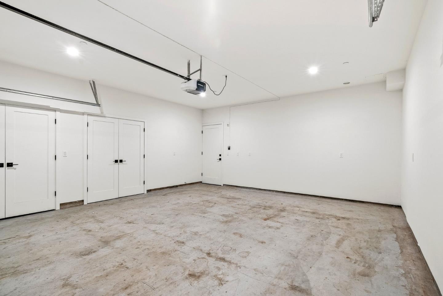 922 Woodside Road