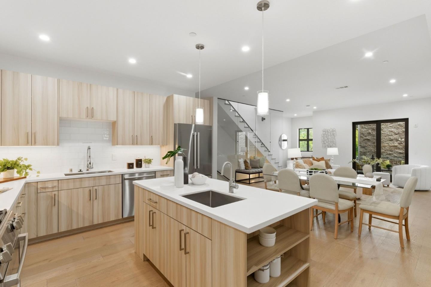 922 Woodside Road