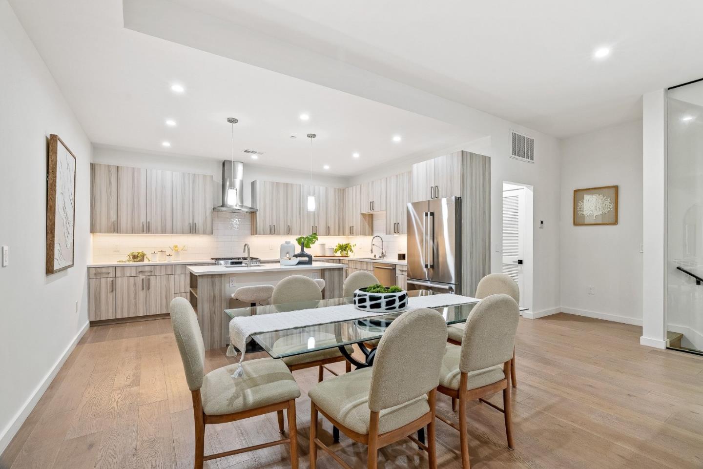 922 Woodside Road