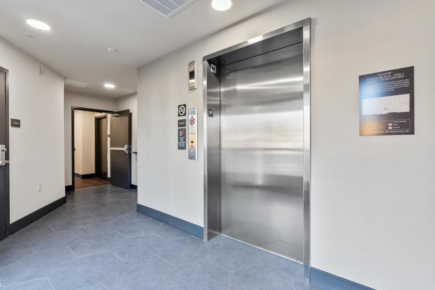 3207 Mallard Court 401